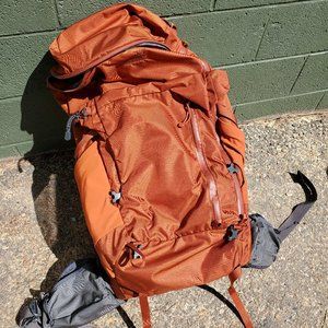 UNISEX Mystery Ranch 50L Backpack - Internal Frame
